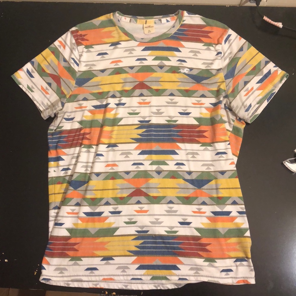 Hollister T (fits as large)